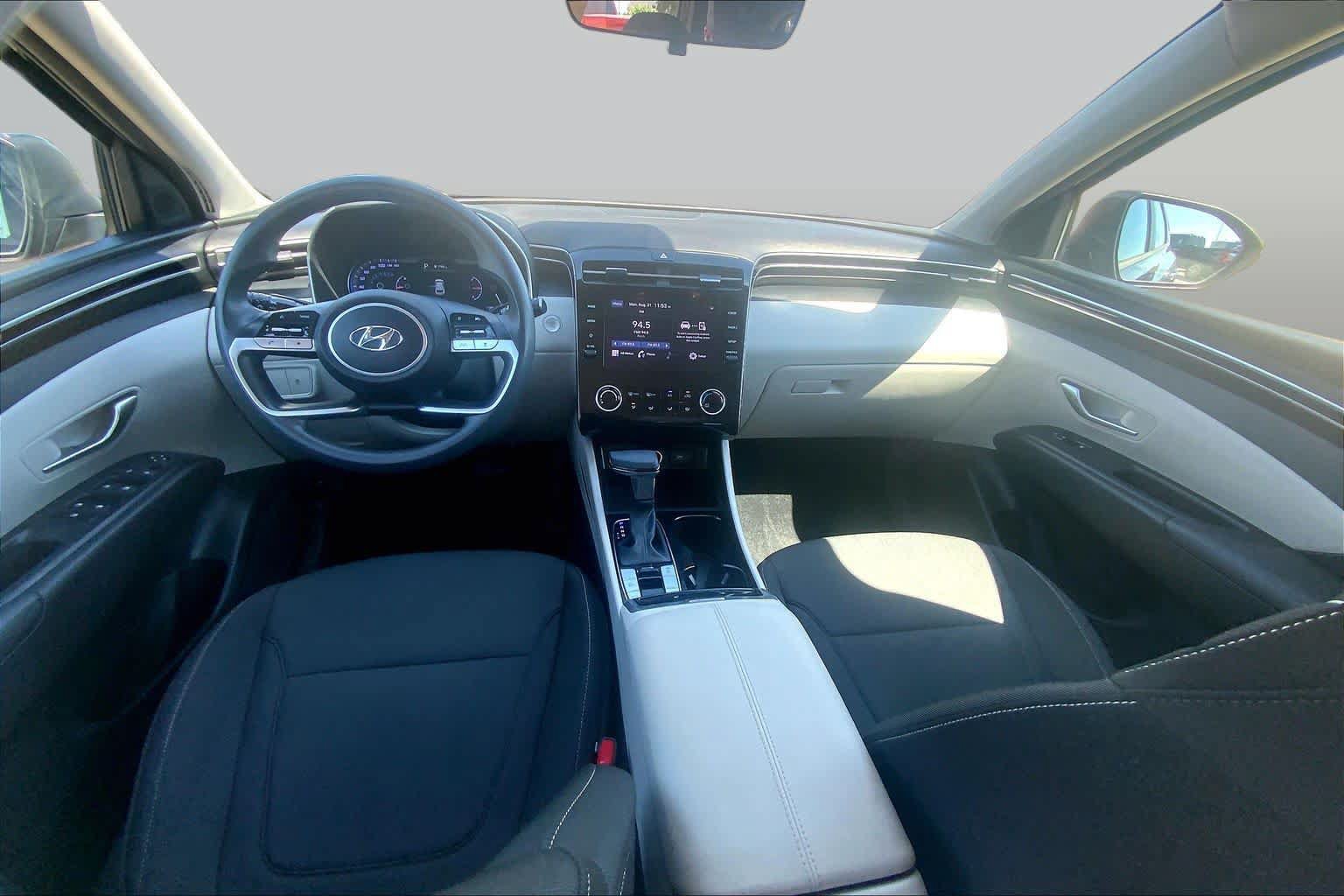 Used 2022 Hyundai Tucson SEL FWD image 16