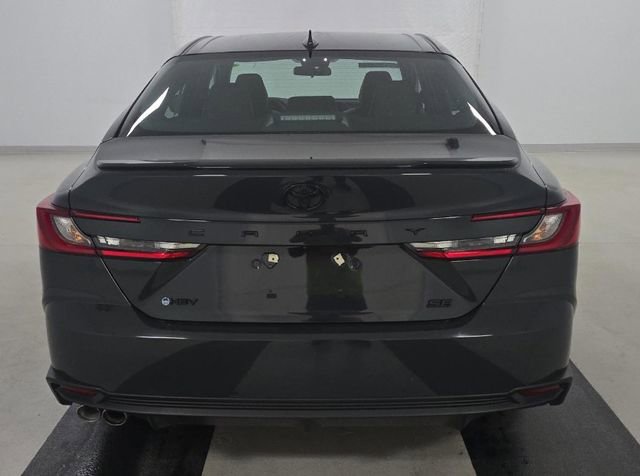 Used 2025 Toyota Camry SE FWD image 3