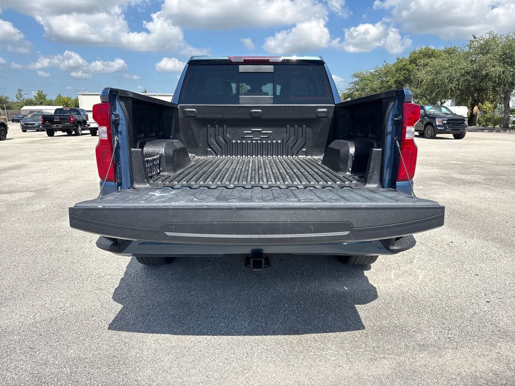Used 2024 Chevrolet Silverado 1500 RST w/ Convenience Package II RWD image 27