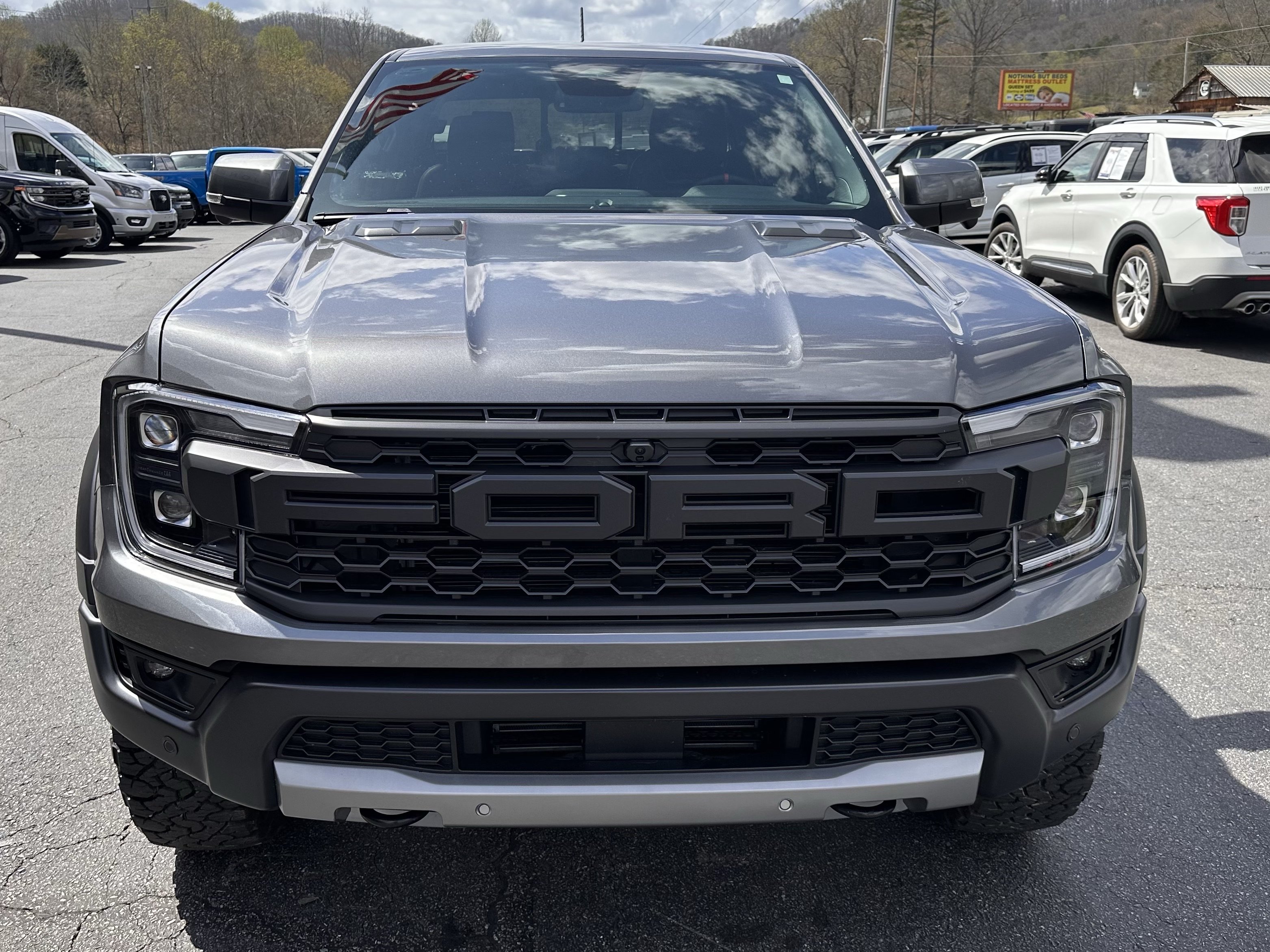 Certified 2025 Ford Ranger Raptor AWD/4WD image 3