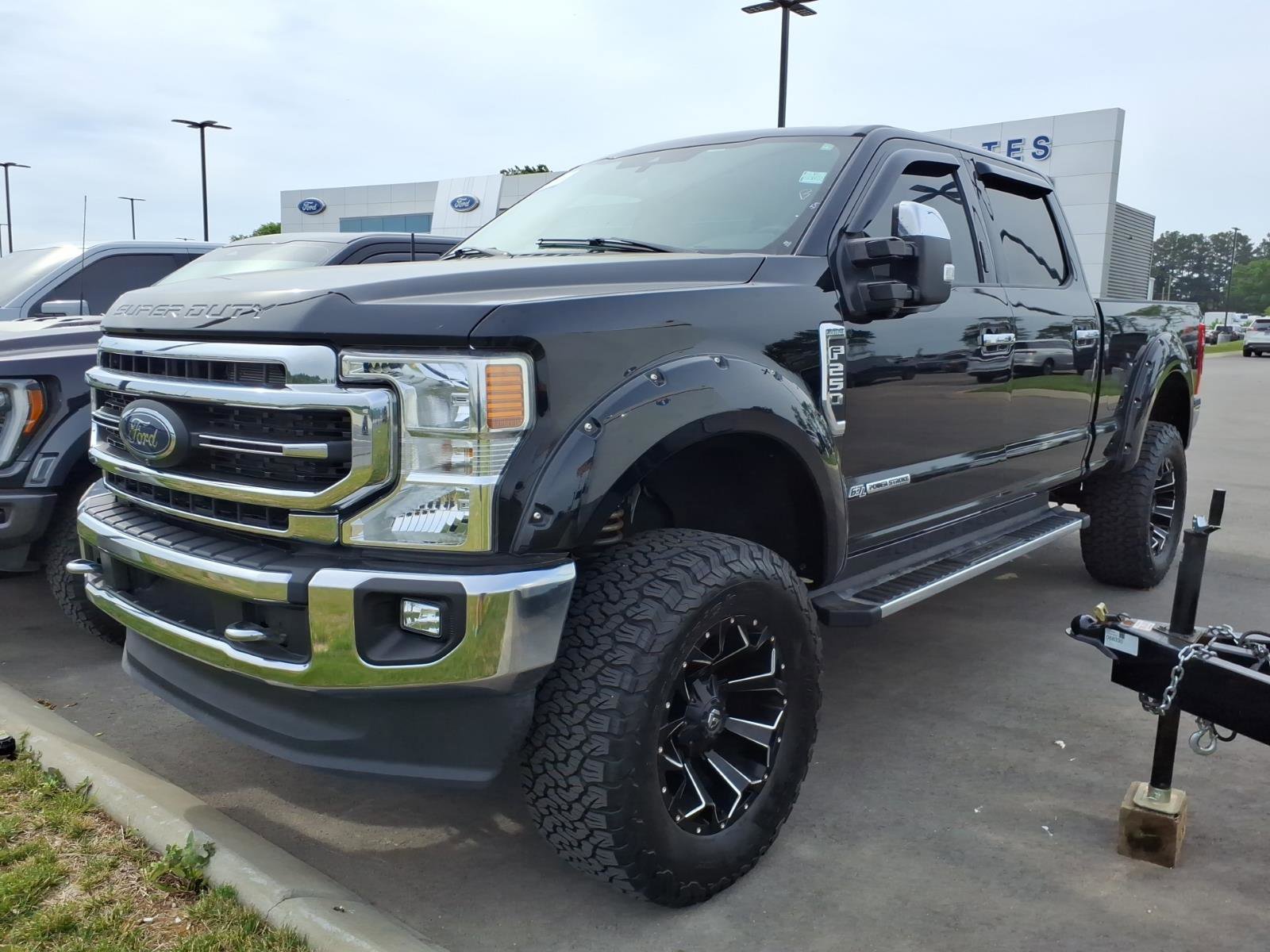 Certified 2021 Ford F250 Lariat w/ Lariat Ultimate Package AWD/4WD image 3