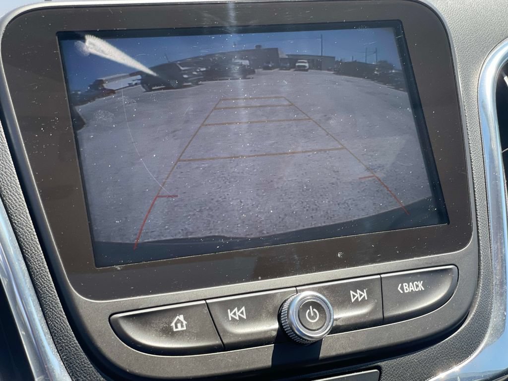 Used 2018 Chevrolet Equinox LT w/ Sun & Infotainment Package FWD image 26