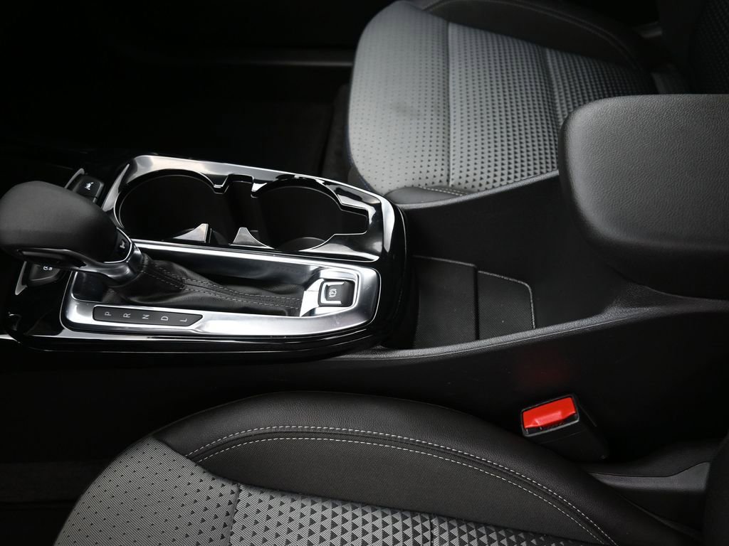 Used 2025 Chevrolet Trax LT image 20