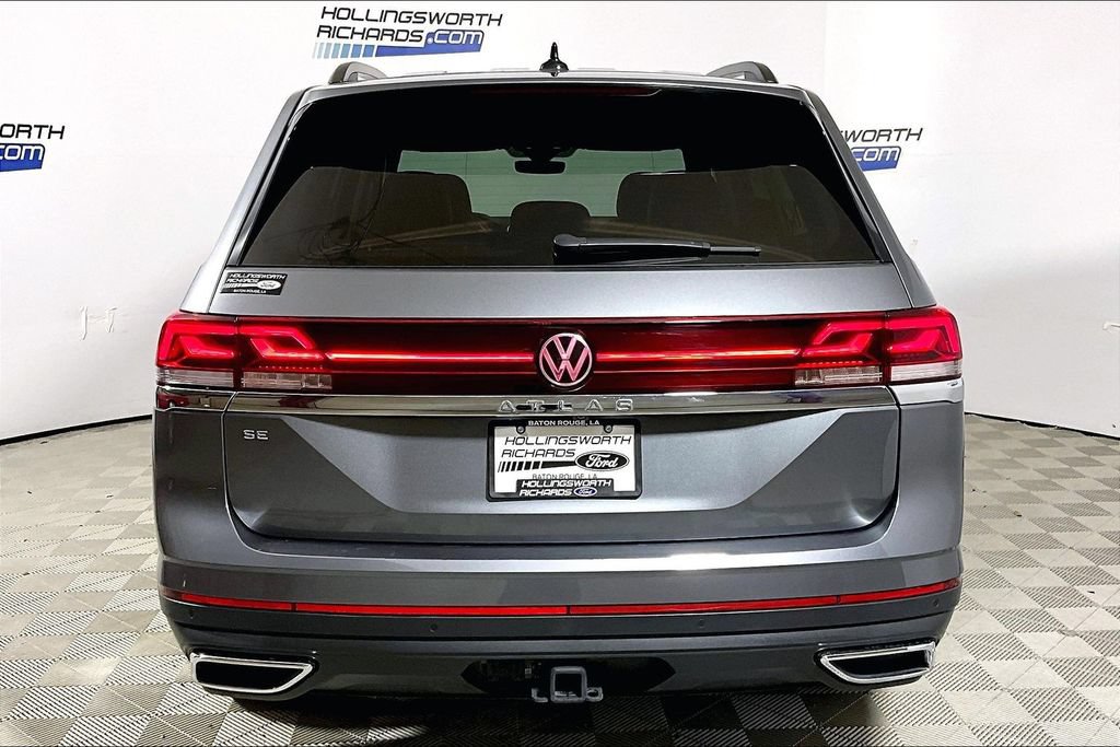 Used 2025 Volkswagen Atlas SE FWD image 4