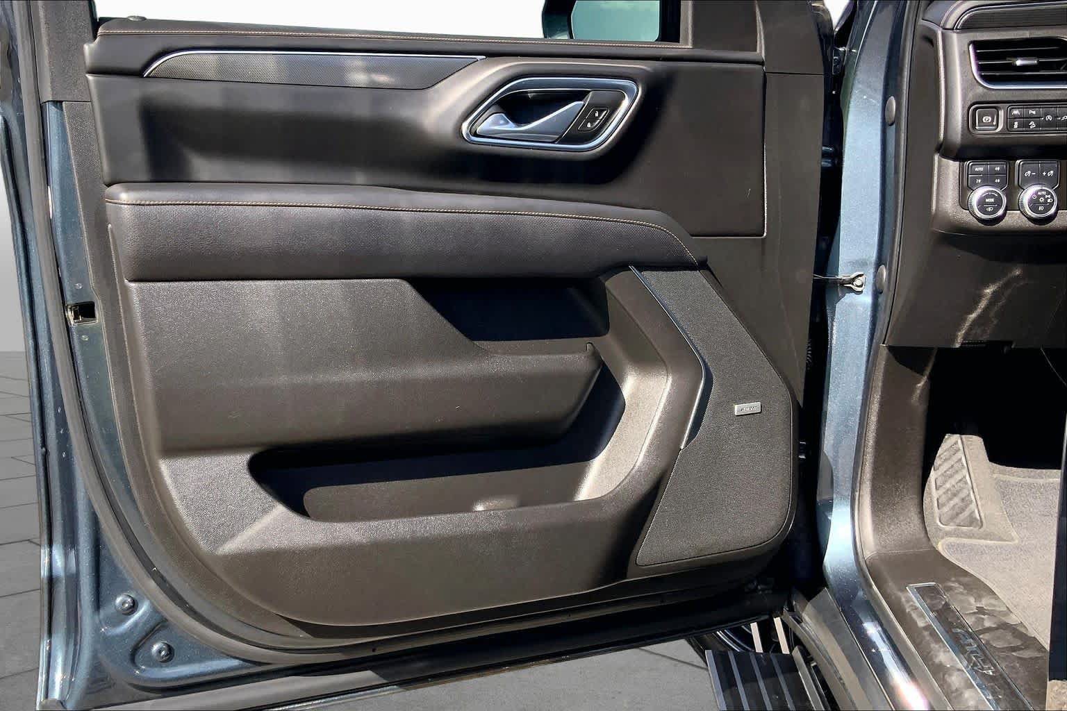 Used 2021 GMC Yukon AT4 w/ AT4 Premium Plus Package AWD/4WD image 41