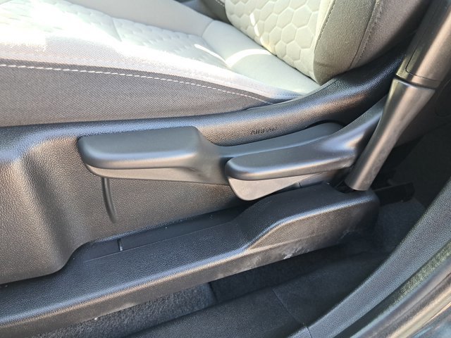 Used 2020 Chevrolet Equinox LS image 21