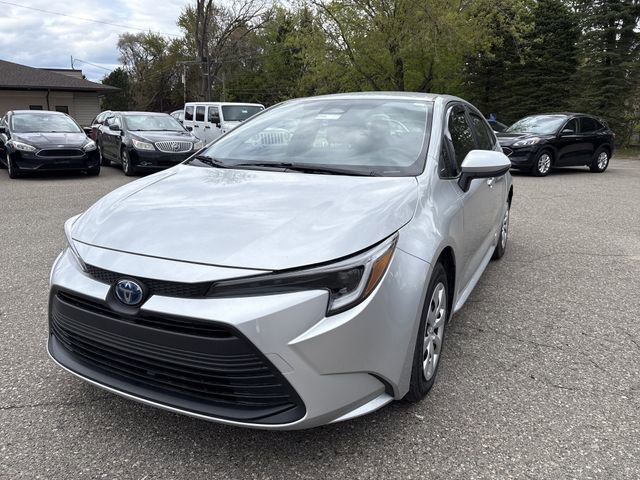 Used 2024 Toyota Corolla LE AWD/4WD image 10