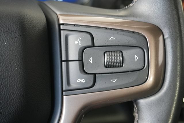Used 2024 Chevrolet Silverado 3500 High Country w/ Technology Package AWD/4WD image 17