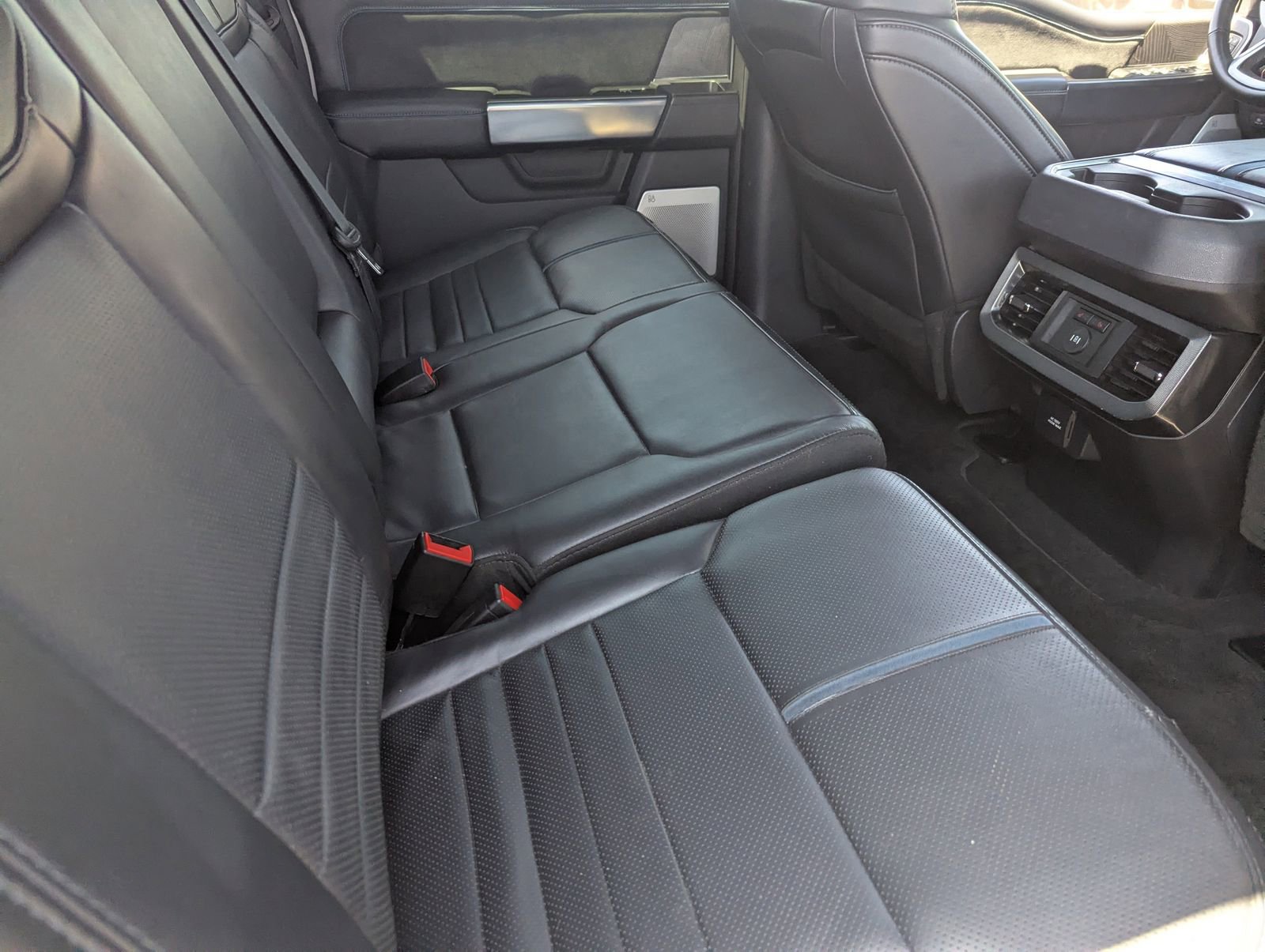 Certified 2025 Ford F450 Platinum AWD/4WD image 14