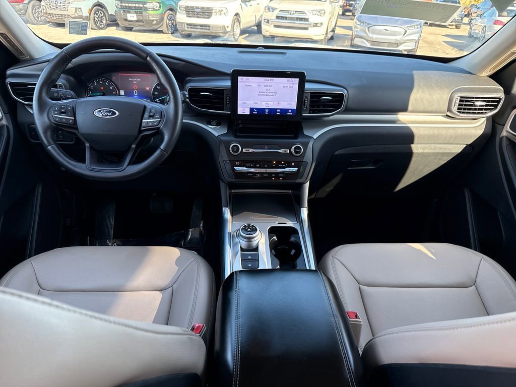 Certified 2020 Ford Explorer XLT w/ Equipment Group 202A image 8