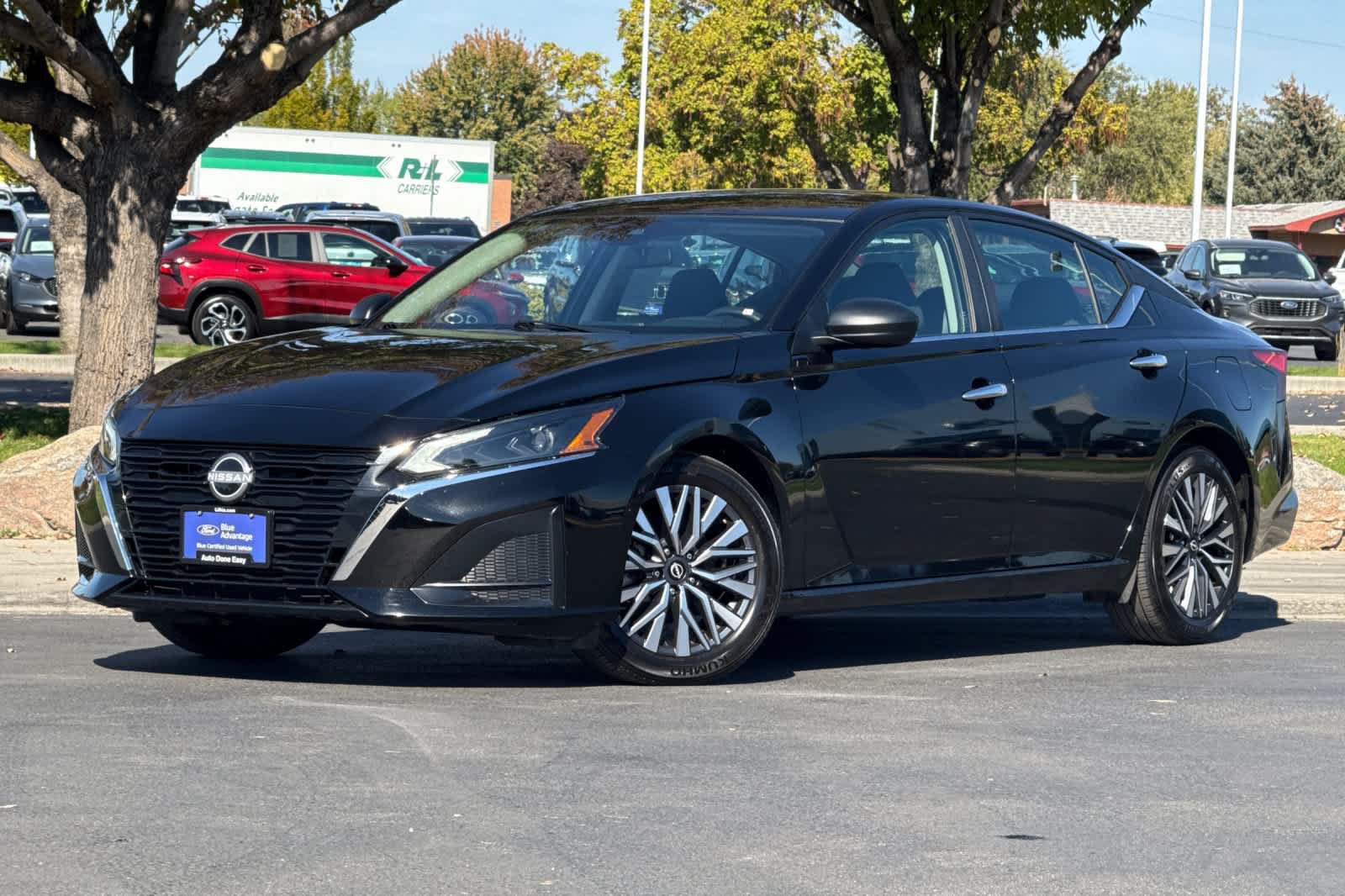 Used 2025 Nissan Altima 2.5 SV FWD image 1