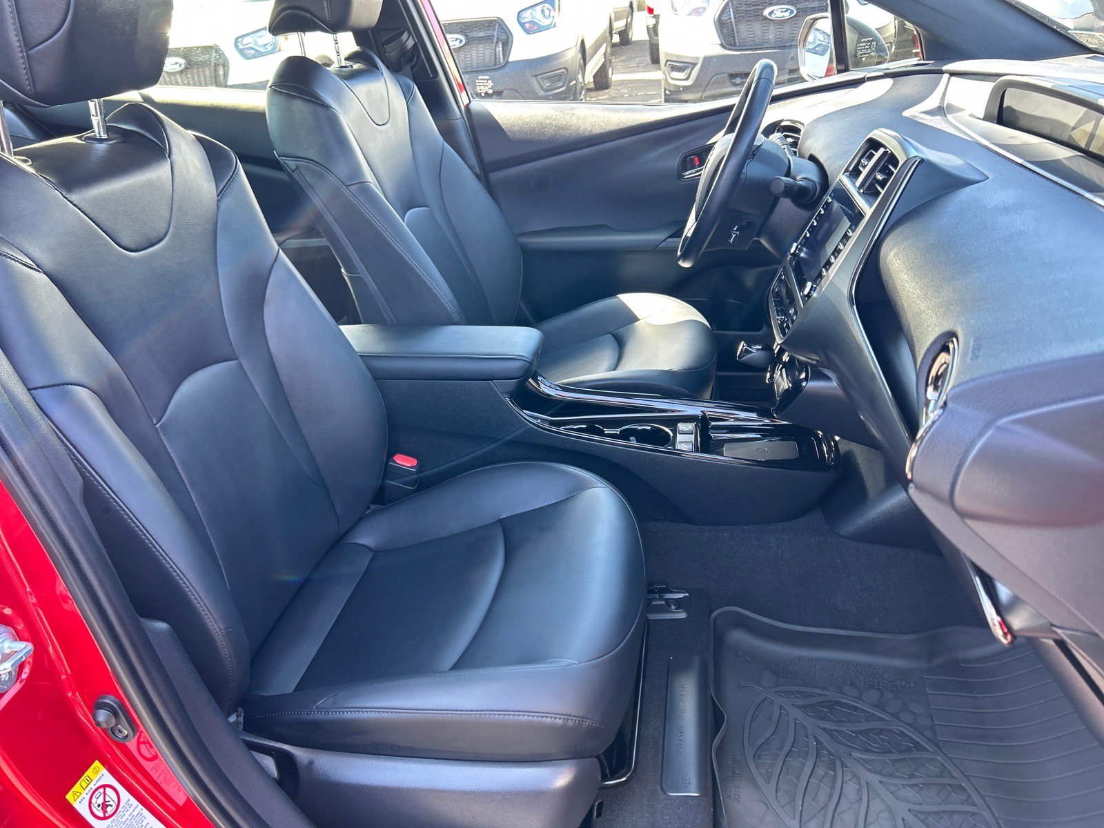 Used 2021 Toyota Prius FWD image 18