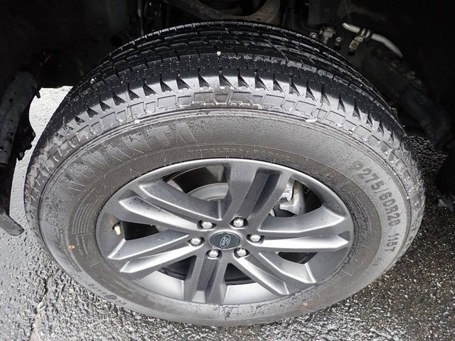 Certified 2022 Ford F150 Lariat w/ Equipment Group 502A High image 12