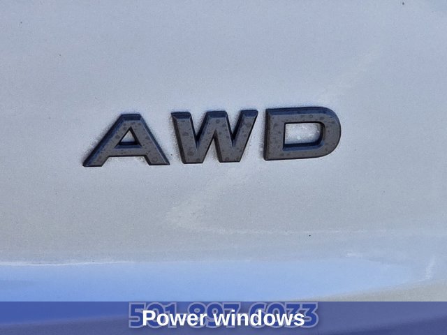 Used 2025 Nissan Rogue SV AWD/4WD image 16