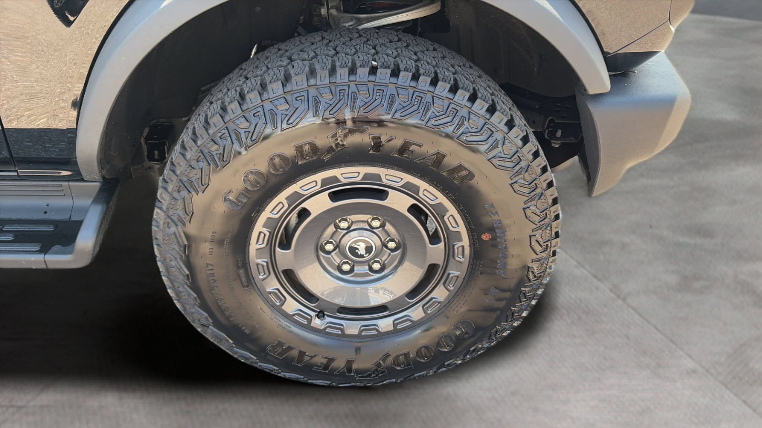 Certified 2025 Ford Bronco Outer Banks w/ Sasquatch Package AWD/4WD image 54