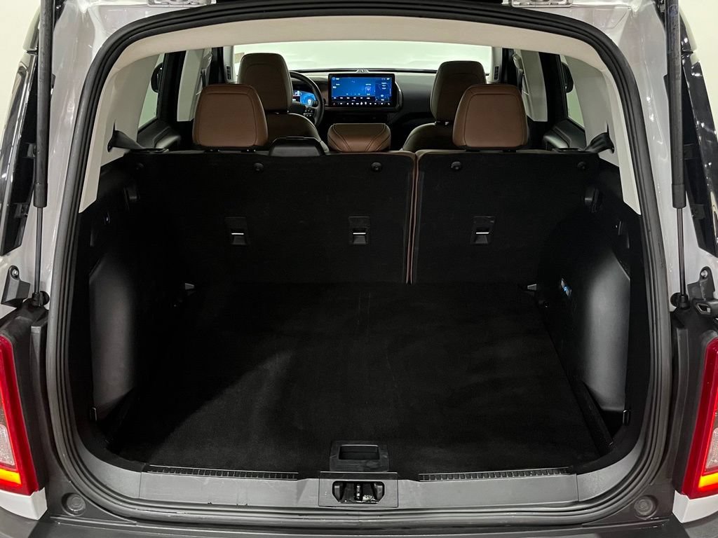 Certified 2025 Ford Bronco Sport Outer Banks w/ Outer Banks Tech Package+ AWD/4WD image 14