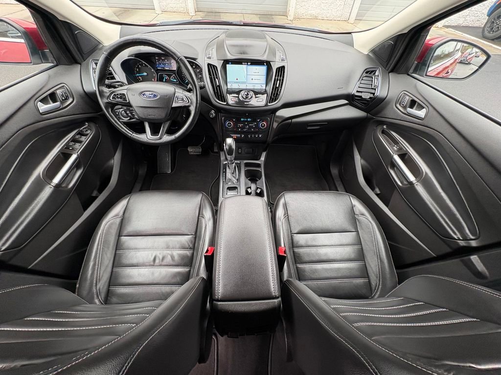 Certified 2019 Ford Escape Titanium w/ U9j03 - Titanium Tow Package AWD/4WD image 21