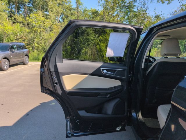 Certified 2024 Ford Edge SEL w/ Convenience Package AWD/4WD image 25