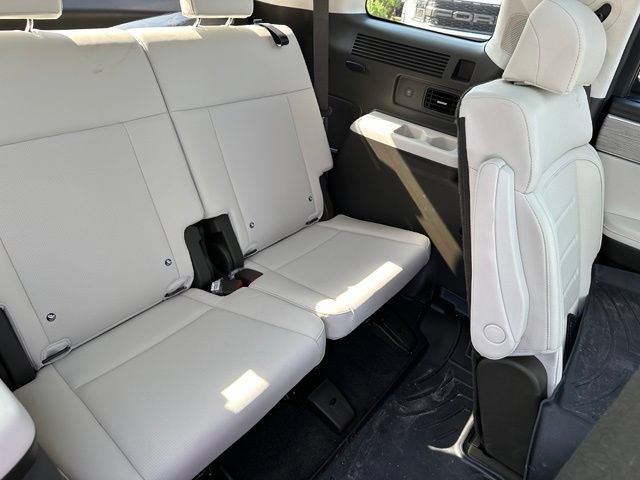 Used 2025 Hyundai Santa Fe Calligraphy AWD/4WD image 14