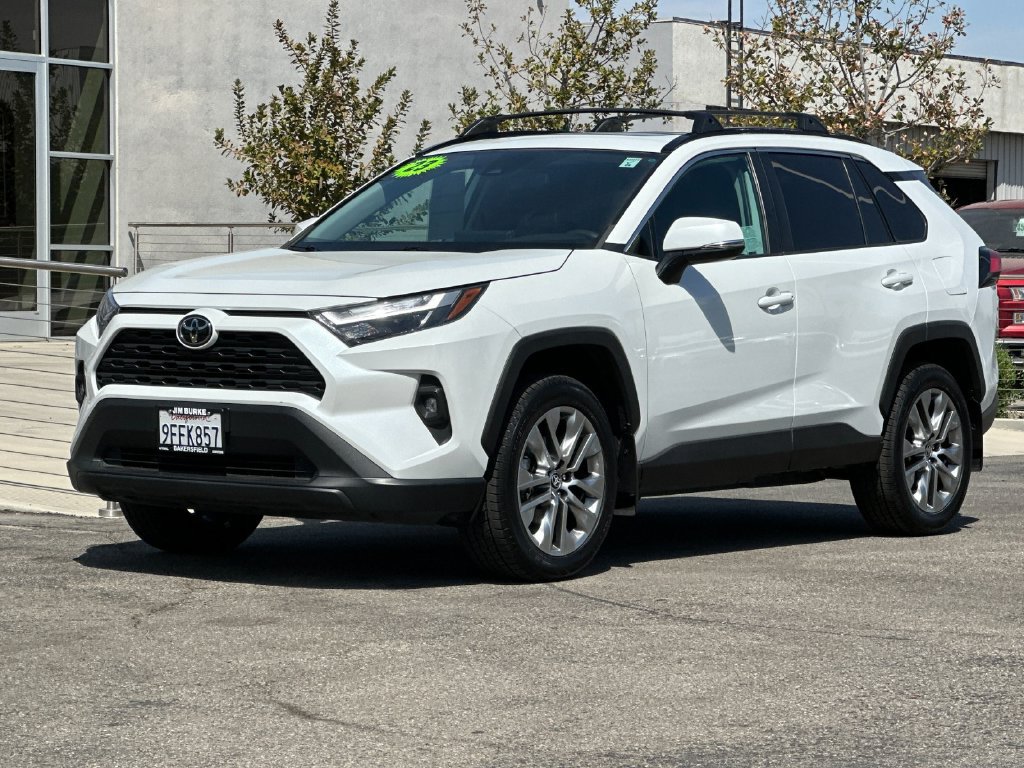 Used 2023 Toyota RAV4 XLE Premium FWD image 7
