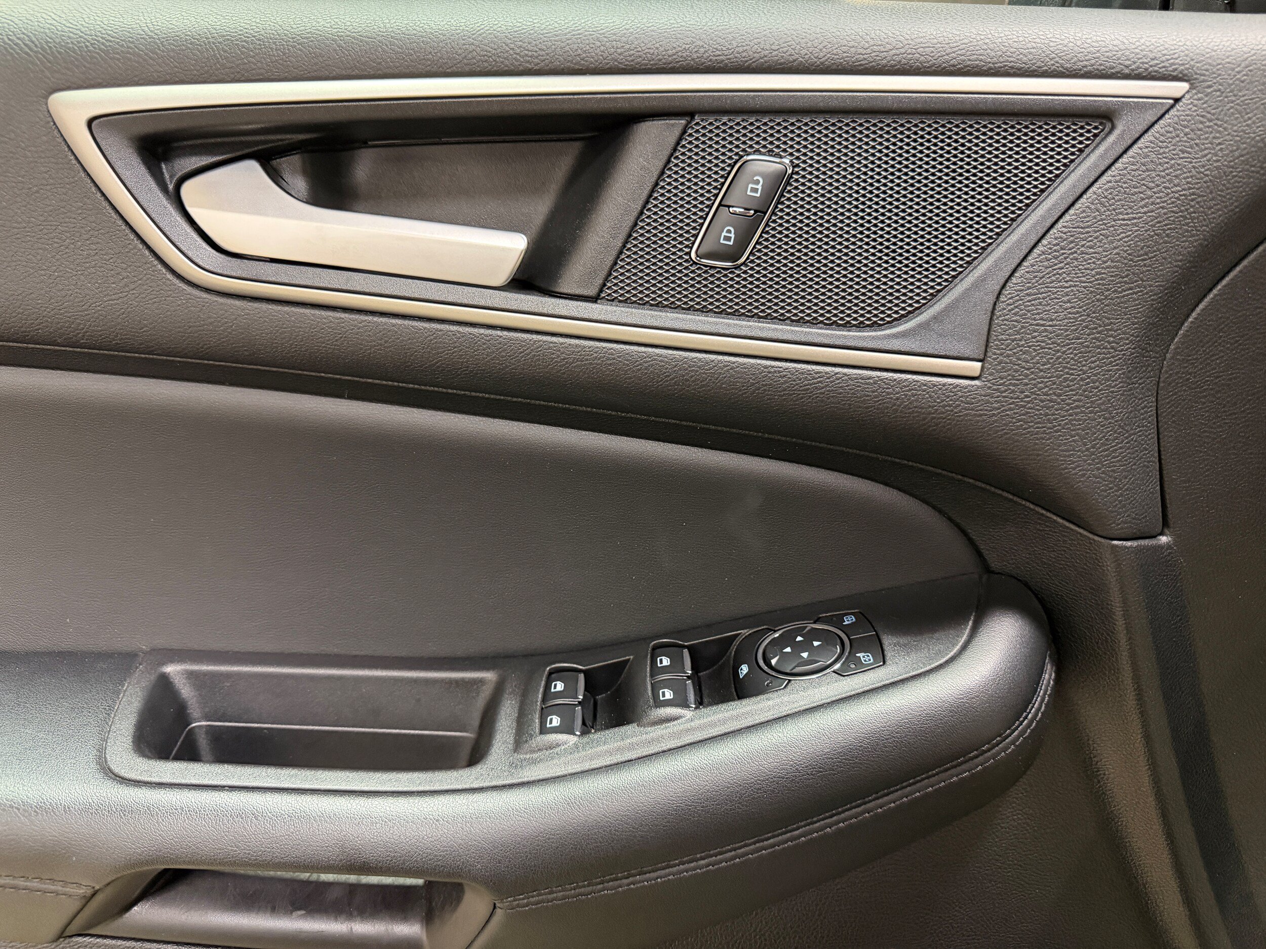 Certified 2023 Ford Edge SEL w/ Convenience Package AWD/4WD image 14