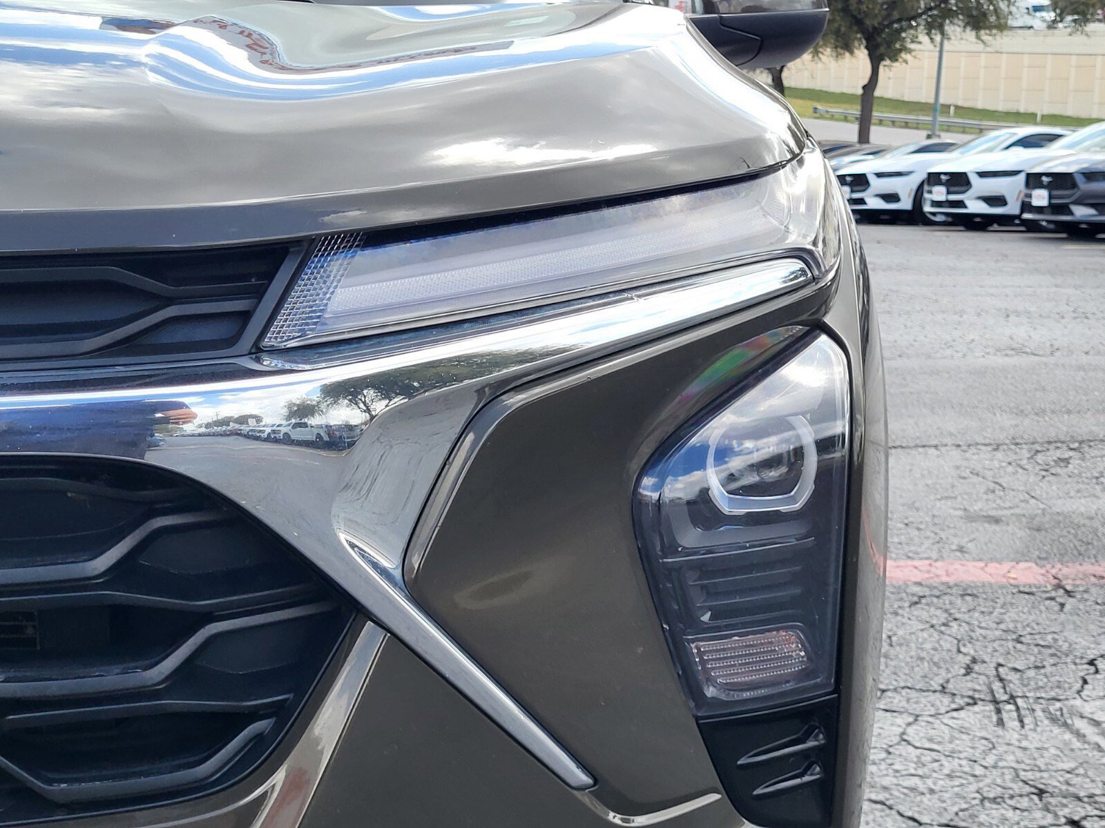 Used 2024 Chevrolet Trax LT w/ Driver Confidence Package image 11