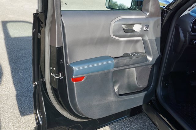 Certified 2023 Ford Bronco Sport Outer Banks w/ Tech Package image 25