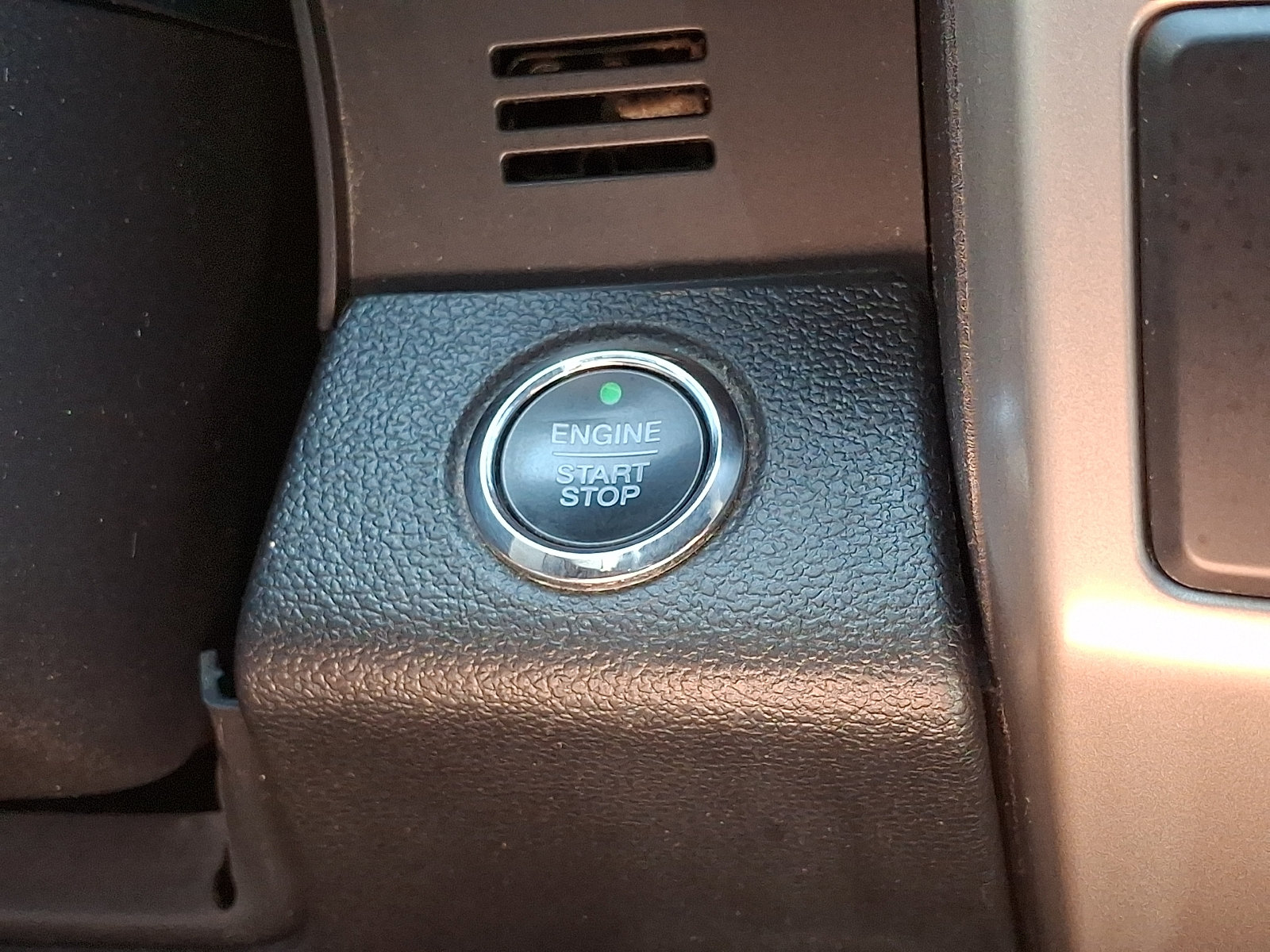 Certified 2017 Ford F150 Lariat AWD/4WD image 25