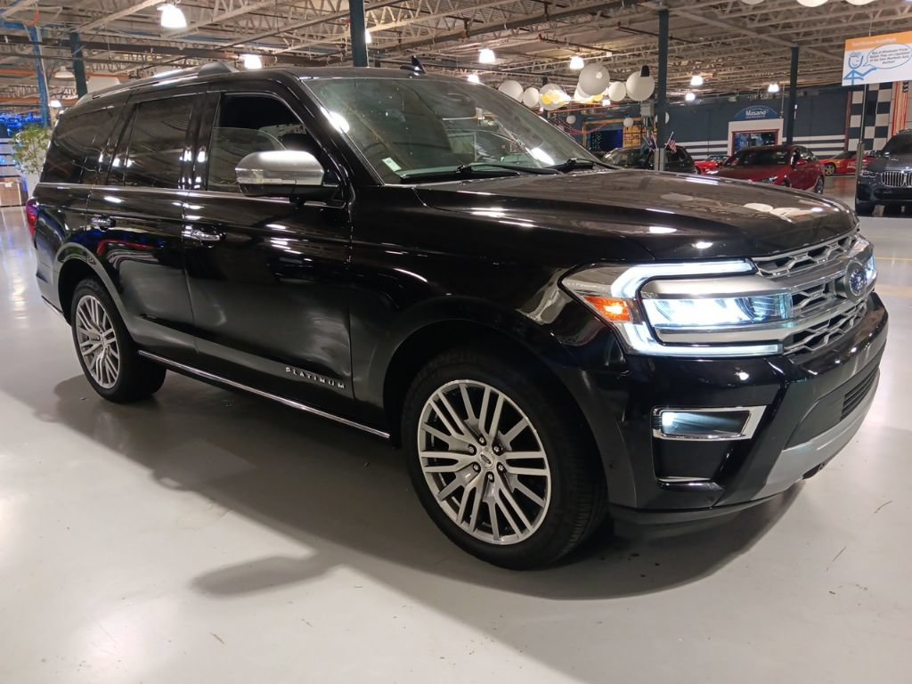 Certified 2024 Ford Expedition Platinum AWD/4WD image 7