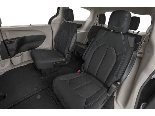 Used 2021 Chrysler Pacifica Touring-L w/ S Appearance Package FWD image 16