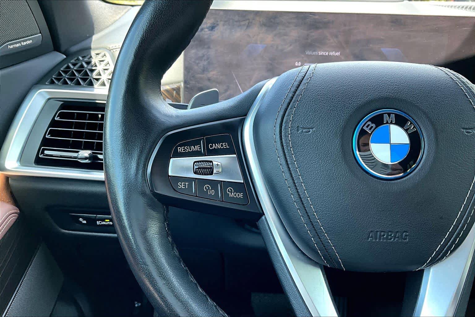 Used 2025 BMW X5 xDrive50e AWD/4WD image 24