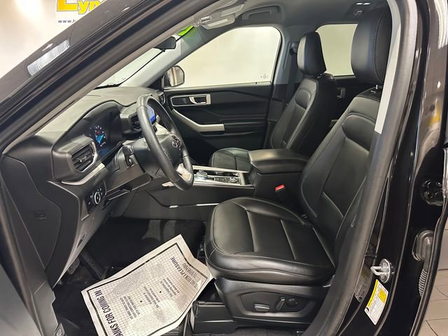 Certified 2024 Ford Explorer XLT w/ Equipment Group 202A AWD/4WD image 5