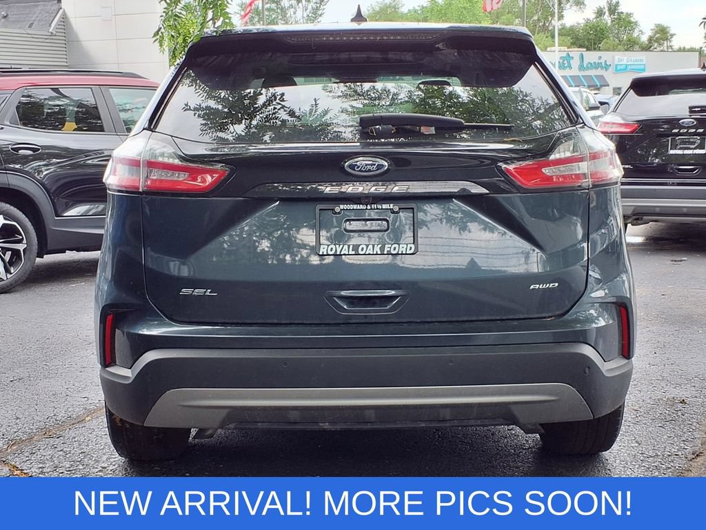 Certified 2023 Ford Edge SEL w/ Convenience Package AWD/4WD image 4