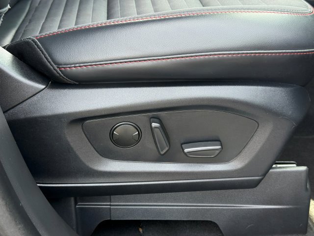 Certified 2025 Ford Explorer ST-Line w/ ST-Line Street Pack image 28