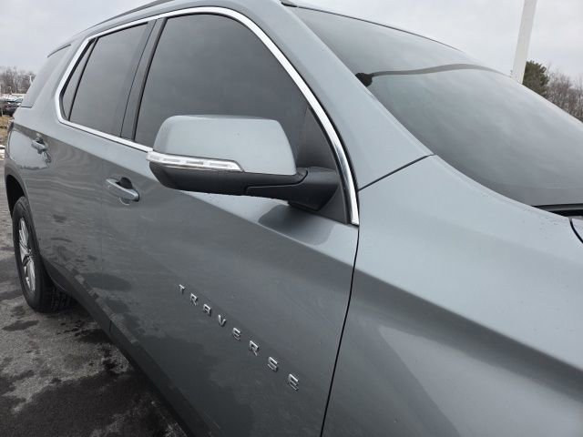 Used 2023 Chevrolet Traverse LT image 9