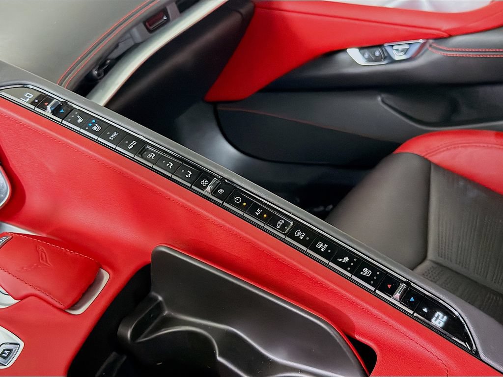 Used 2021 Chevrolet Corvette Stingray Preferred Conv w/ 2LT RWD image 21