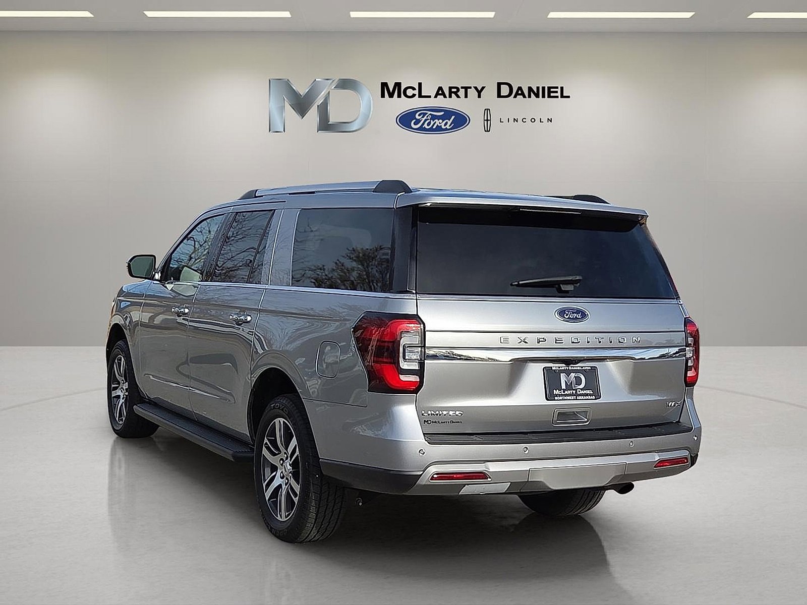 Certified 2024 Ford Expedition Max Limited image 4
