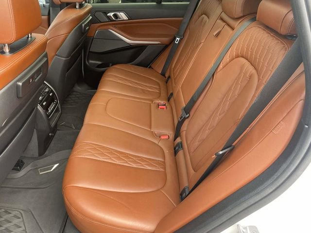 Used 2019 BMW X5 xDrive50i w/ M Sport Package AWD/4WD image 17