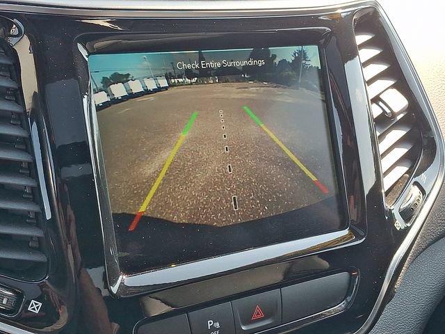 Used 2020 Jeep Cherokee Limited AWD/4WD image 18