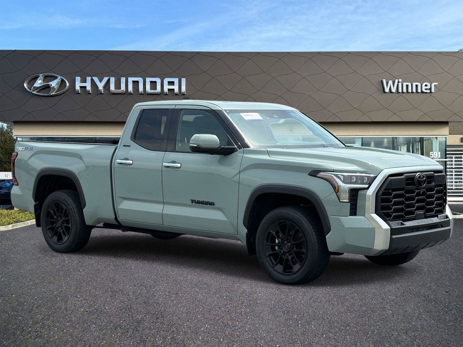 Used 2022 Toyota Tundra Limited w/ TRD Off-Road Package AWD/4WD image 5