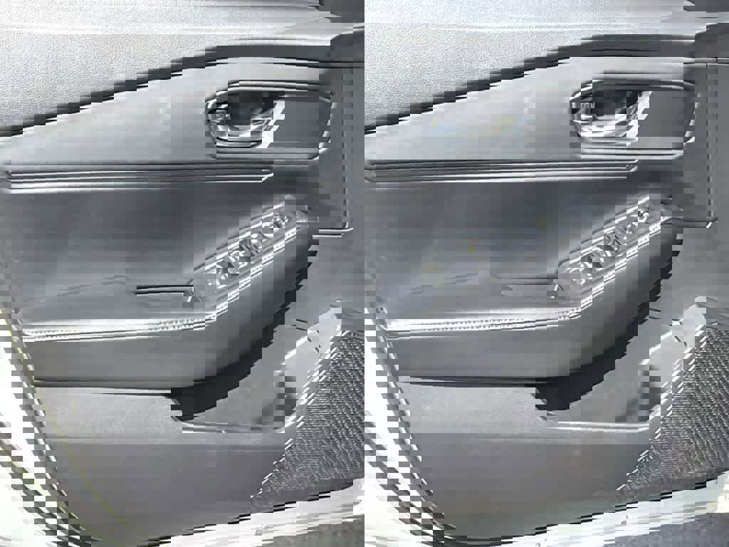 Used 2024 Honda Accord Sport image 11