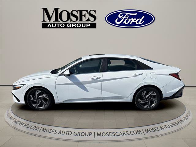 Used 2025 Hyundai Elantra SEL FWD image 20