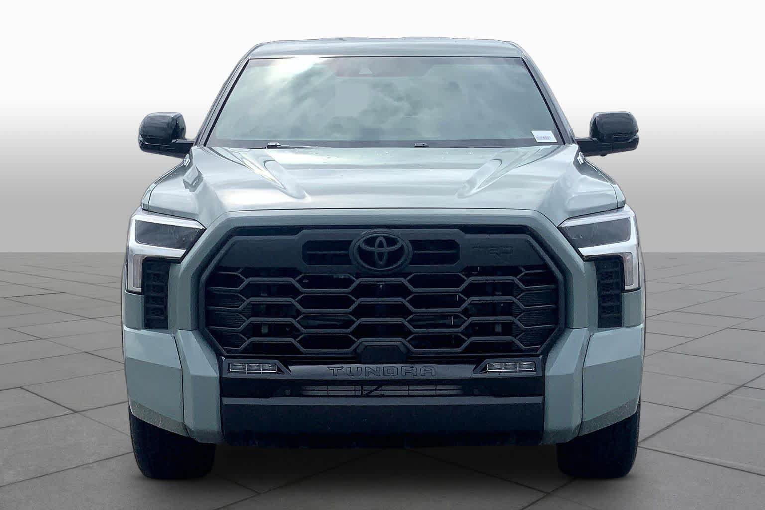 Used 2025 Toyota Tundra Limited w/ TRD Off-Road Package AWD/4WD image 4