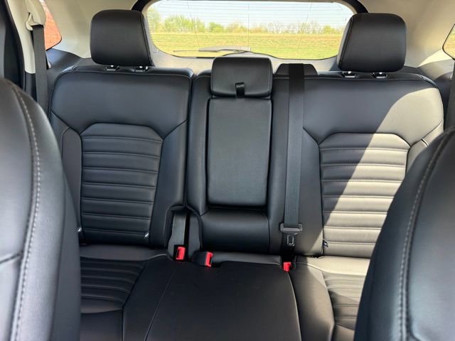 Certified 2024 Ford Edge SEL w/ Convenience Package AWD/4WD image 18