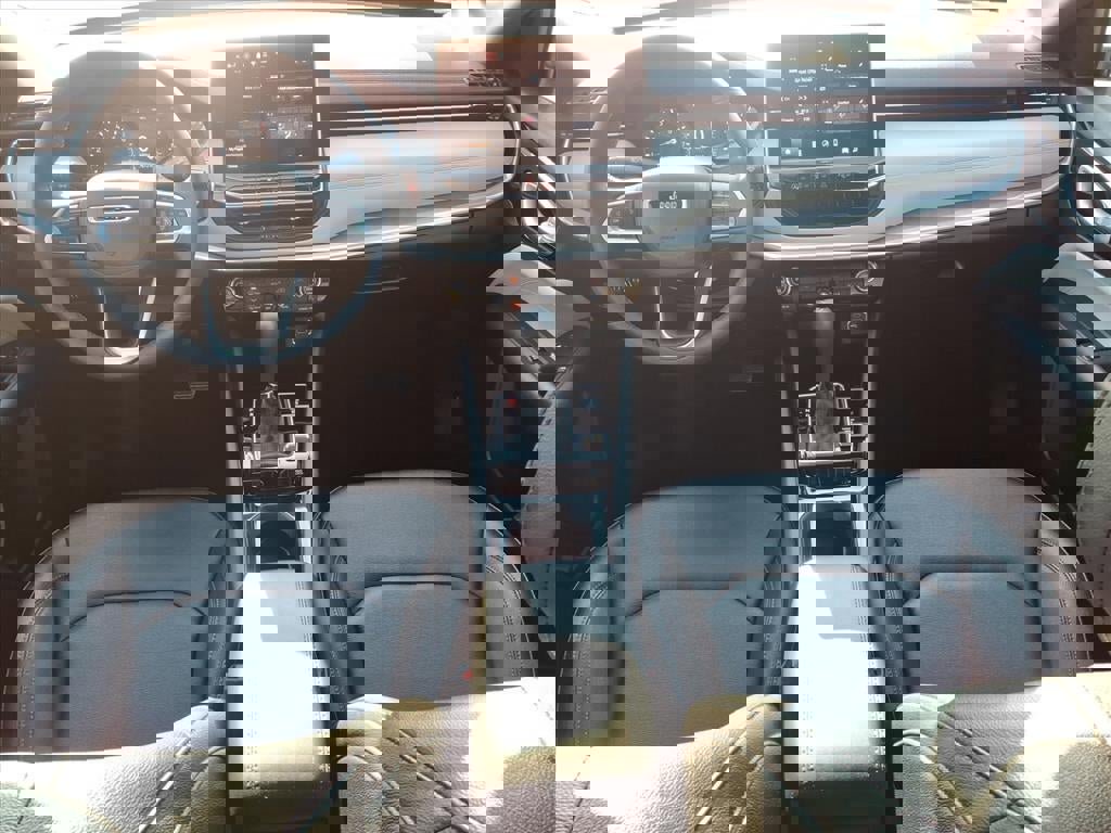 Used 2024 Jeep Compass Limited image 11