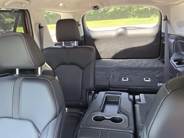 Used 2025 Honda Pilot Touring image 26
