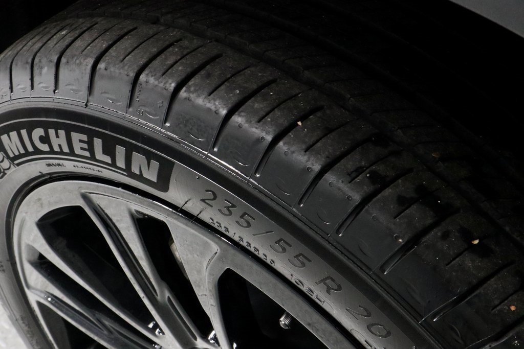 Used 2023 GMC Acadia SLE w/ Driver Convenience Package image 20