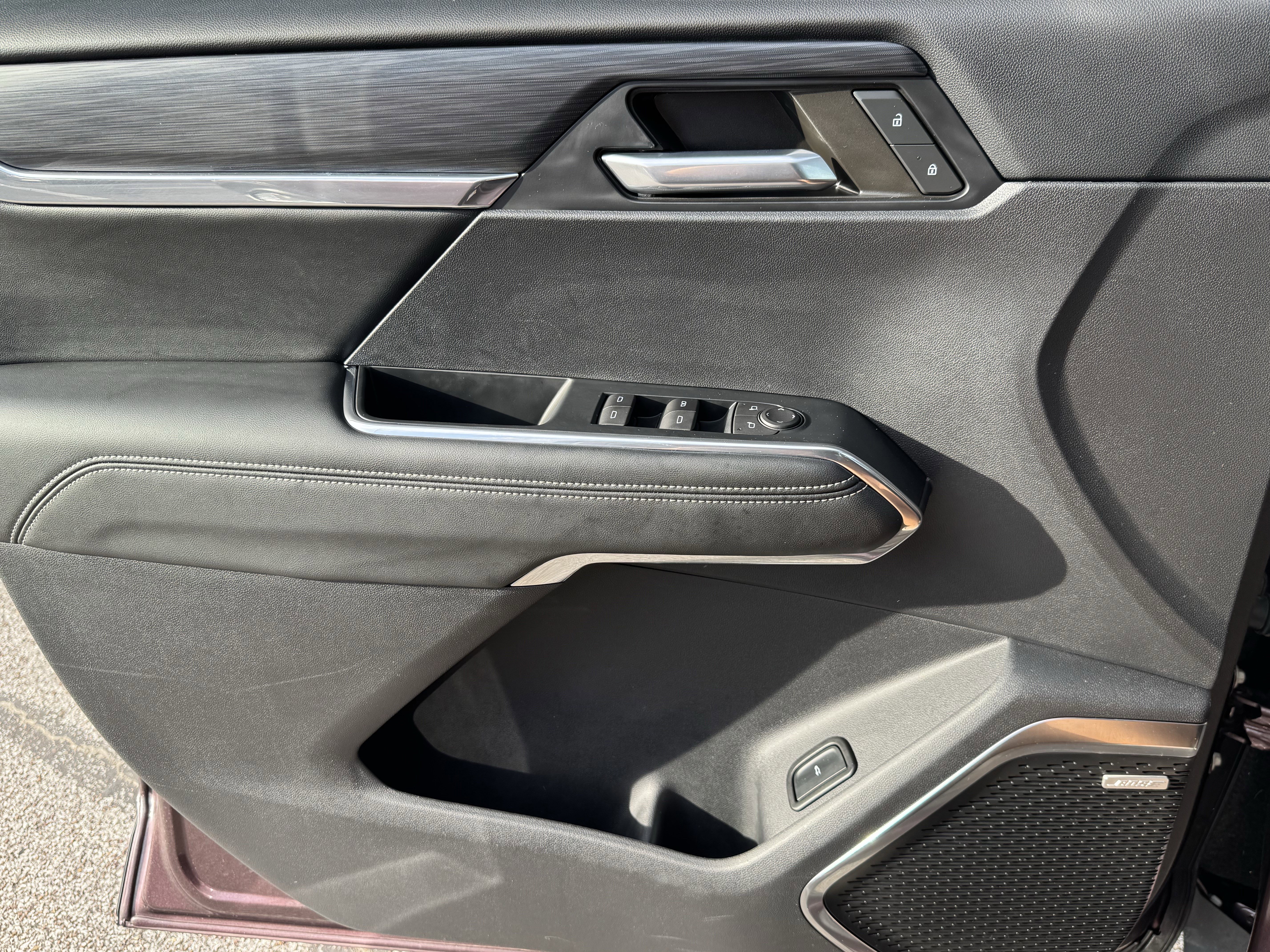 Used 2024 GMC Acadia Elevation w/ Luxury Package image 14