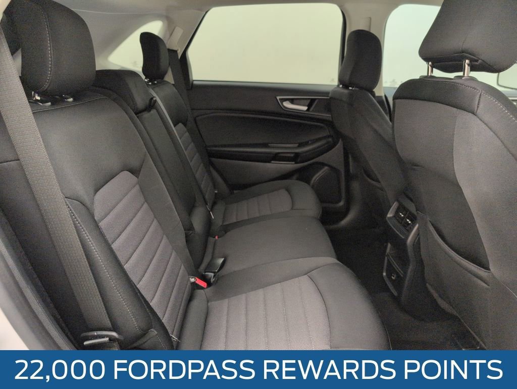 Certified 2021 Ford Edge SE image 16