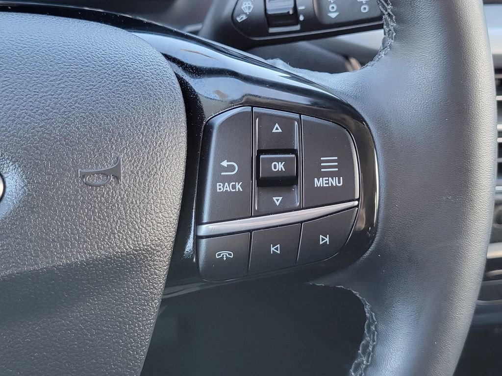 Certified 2025 Ford Escape SE w/ PHEV Premium Package image 31